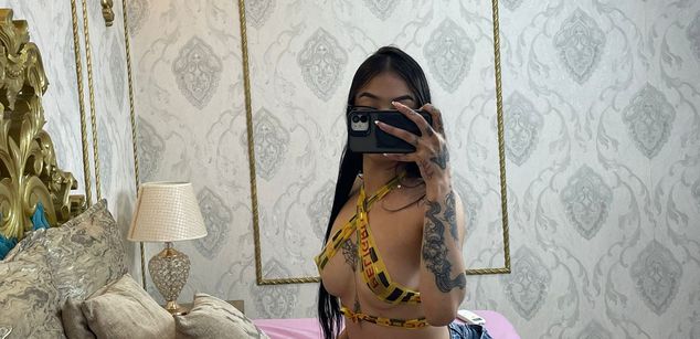 Cata Stones latina Model - Cata Stones latina