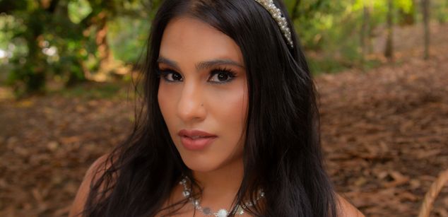 Model - Valery D. young