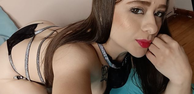 Model - Melissa Adams dp