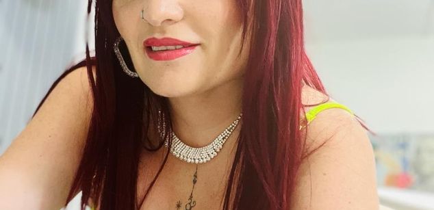 Model - AmaranthaVelmet femdom