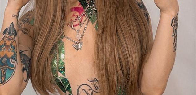 Model - abby_jones squirt