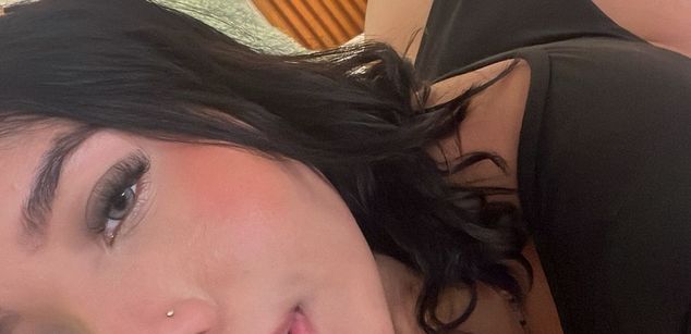 Hilary Queen teen Model - Hilary Queen teen