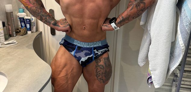 Roan and Wild squirt Model - Roan and Wild squirt