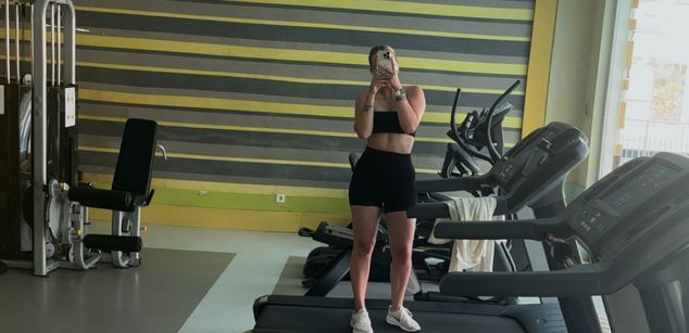 Melina mastrubate Model - Melina mastrubate