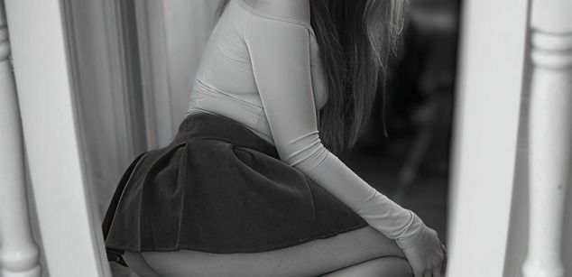 Luna cum Model - Luna cum