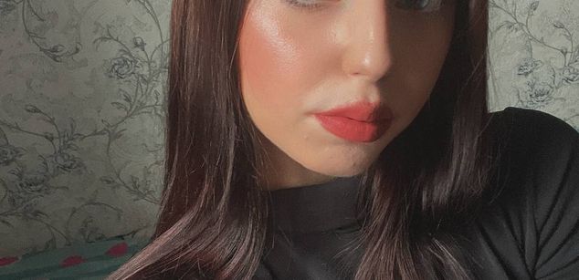 Model - Leia_Moreno brunette