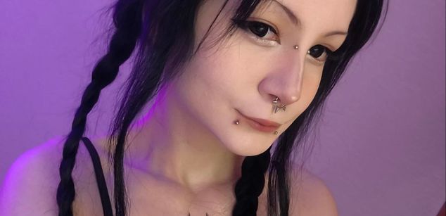 MiaScarlett Petite Model - MiaScarlett Petite