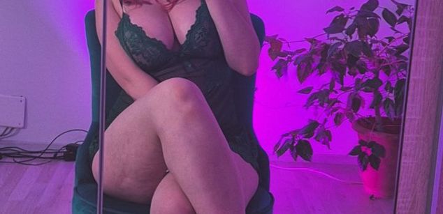 Amalia bigass Model - Amalia bigass