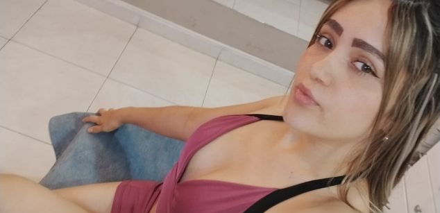 ZoeWillis domination Model - ZoeWillis domination