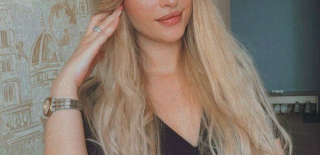 SnowQueen small Model - SnowQueen small