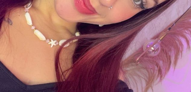 Model - Natasha Collen latina