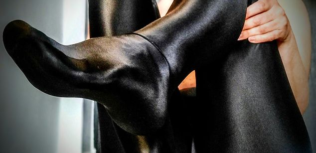 Model - Kinkueen Findom