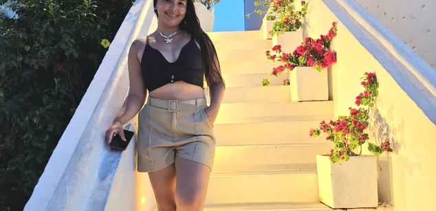 Model - Iris Moira feet