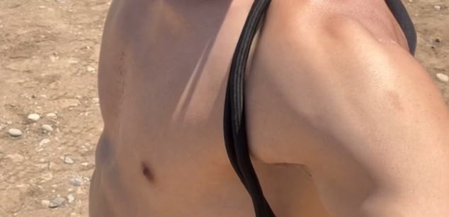 Model - Poysonsam bisexual