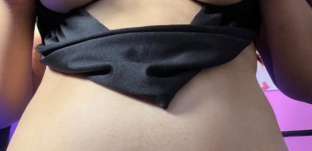 Model - Sammy bigass