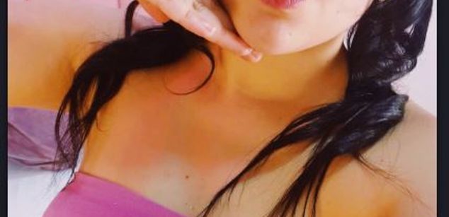 Model - Amy Ferreira bigboobs