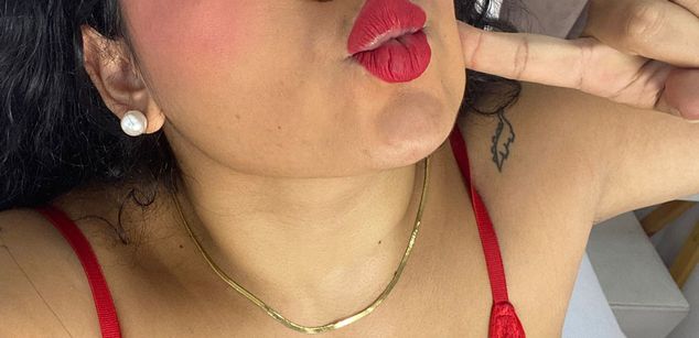 Model - Ambar SM bigboobs