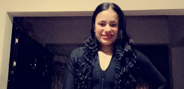 Model - Kataleya_isa colombiana