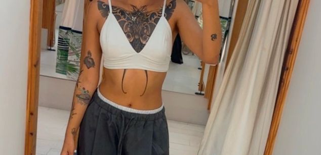 Model - SilvanaOwen WEBCAM