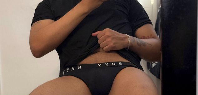 Model - AaronVega dirtytalk