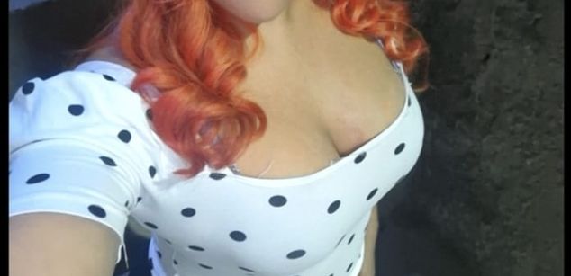 Model - AuraxGold boobs
