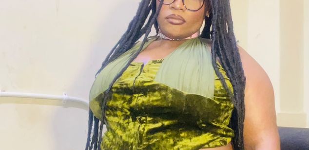 Model - CurvyCocoxxx boobs