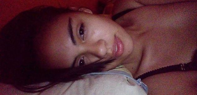 Model - Victoria Dione 7