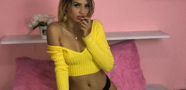 Model - Megan bigass