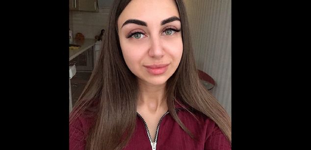 Model - Margo and Sofia 7