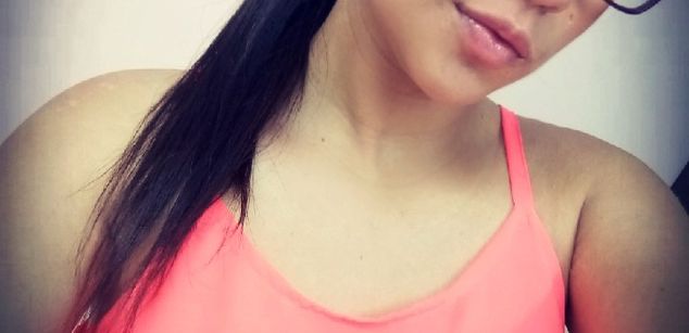 Model - Cristal Paz anal