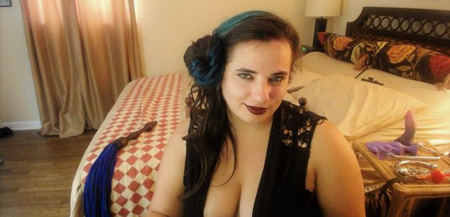 Model - ShadowoftheMountain bdsm