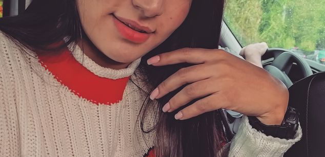 Model - Gemira sensual