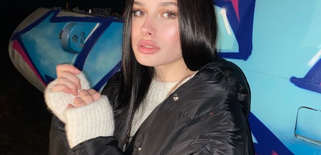 Model - LisaPlase cute