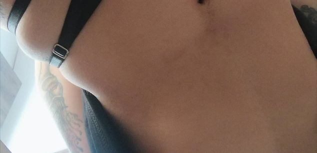 Model - FEET ADDICTION bdsm