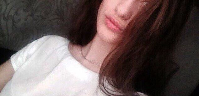 Model - Anisa_Sea 7
