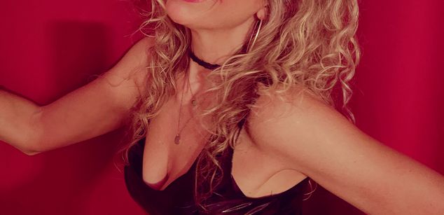 Erotic_Executive cuckold Model - Erotic_Executive cuckold