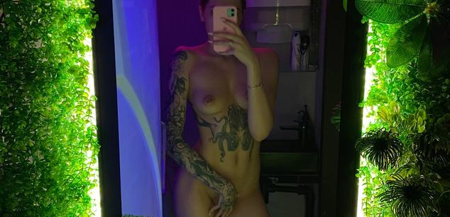 NaomiLisss slim Model - NaomiLisss slim