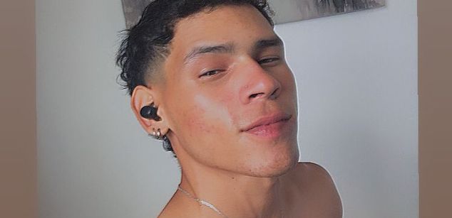 Model - Poysonsam bisexual