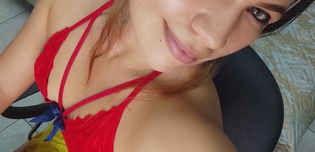 nahomi latina Model - nahomi latina