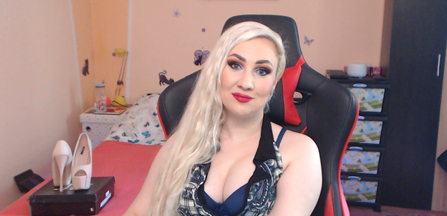 Model - Miss Lexy Gold findom