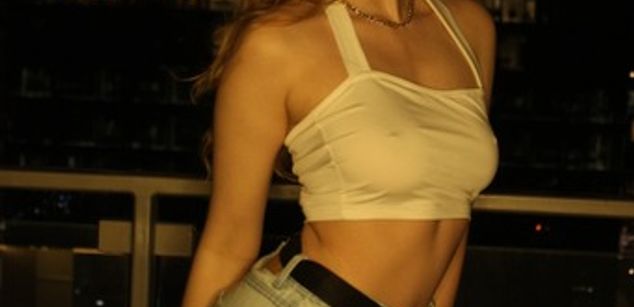 Model - AnyAmaazzy mistress