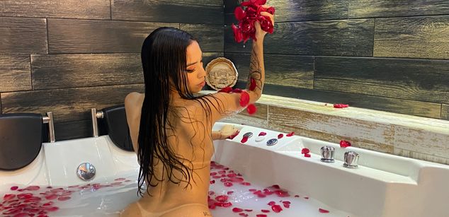 KylieWhite joi Model - KylieWhite joi