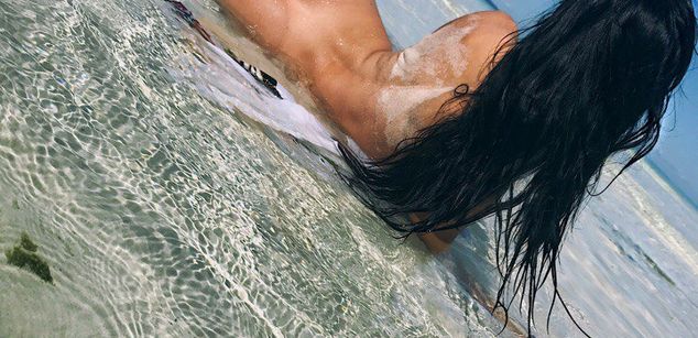 Model - Nicole cuckold