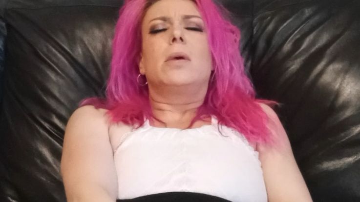 Watch me have an intense orgasm