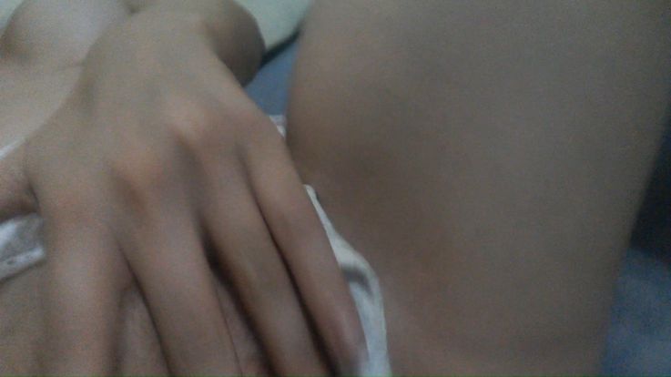 Little pussy play