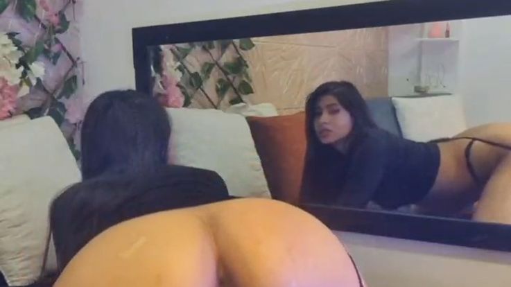 Beautiful Latina makes a perfect ASSGAPE and spank