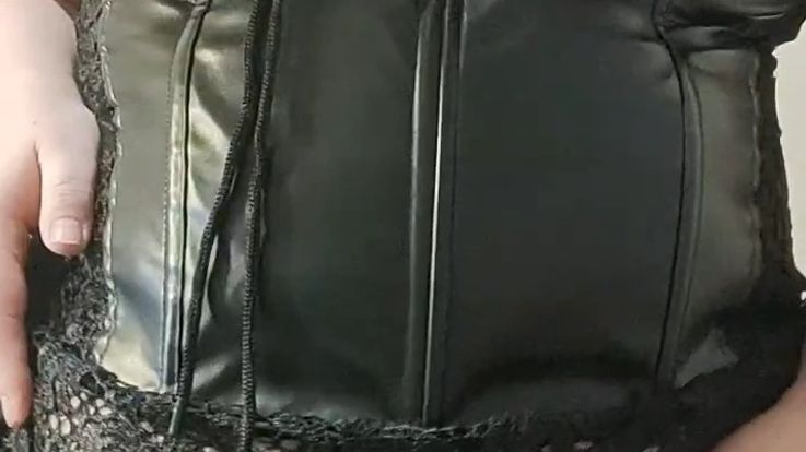 Look at me from all sides