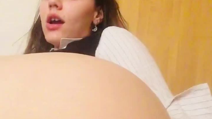 I love masturbing in my ass with a pink dildo