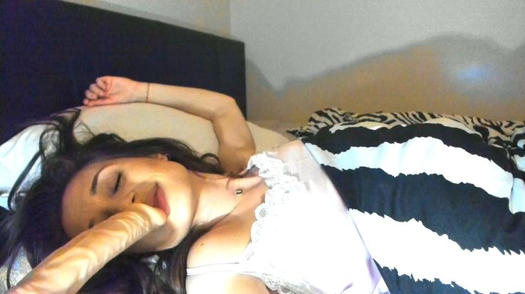 Fuck mouth when she sleep