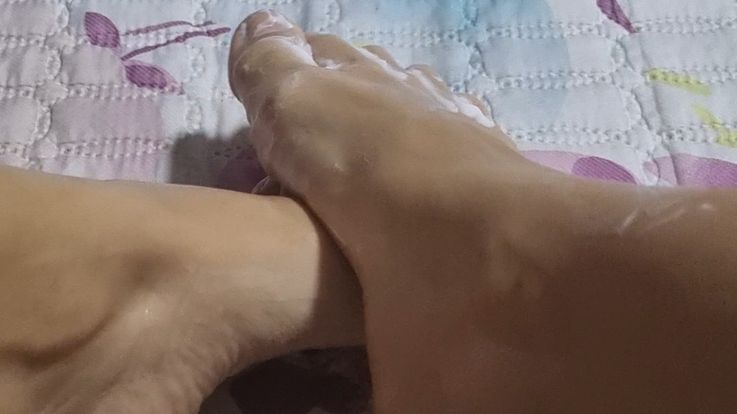 a relaxing massage with cream to my beautiful feet